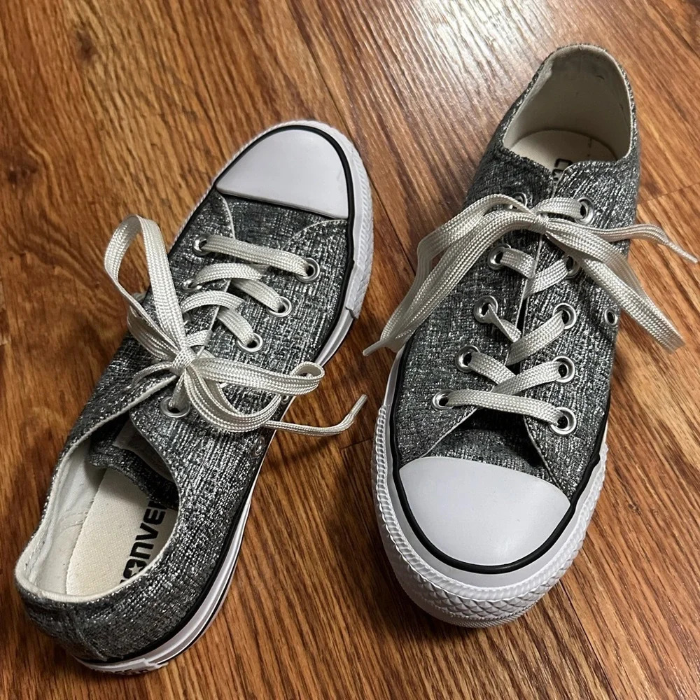 Converse All Star, women’s size 6